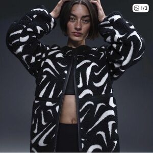 Nike Loose Fit High Pile Womens Jacket